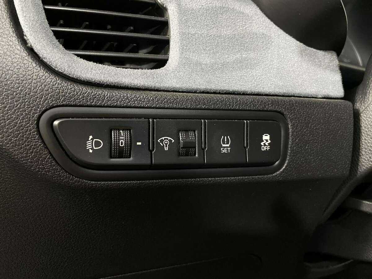 Купить Kia Rio, 2017, 137 000 км, фото №9