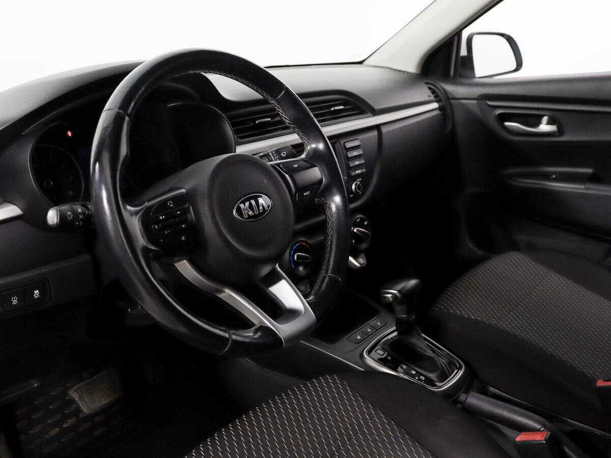 Купить Kia Rio, 2017, 84 809 км, фото №9