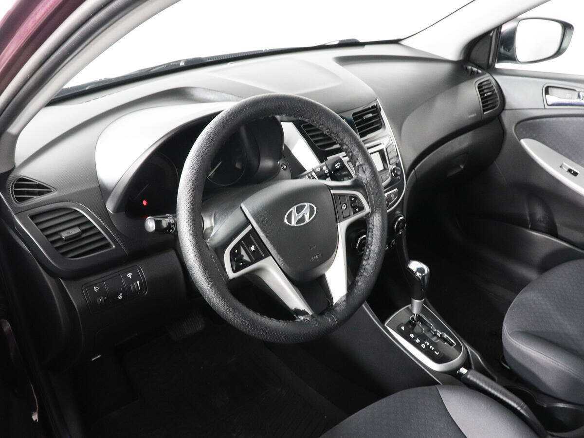 Купить Hyundai Solaris, 2014, 135 754 км, фото №9