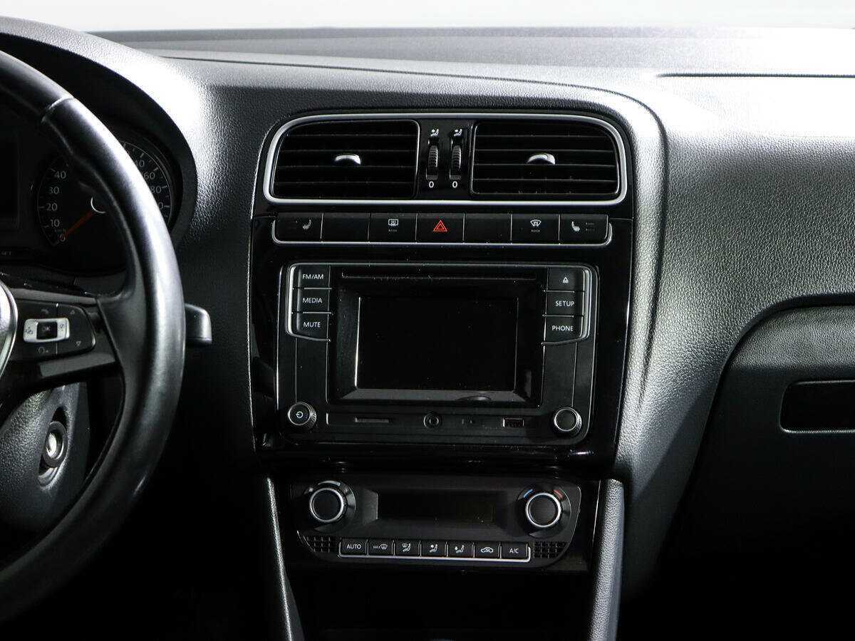 Купить Volkswagen Polo, 2017, 97 759 км, фото №13