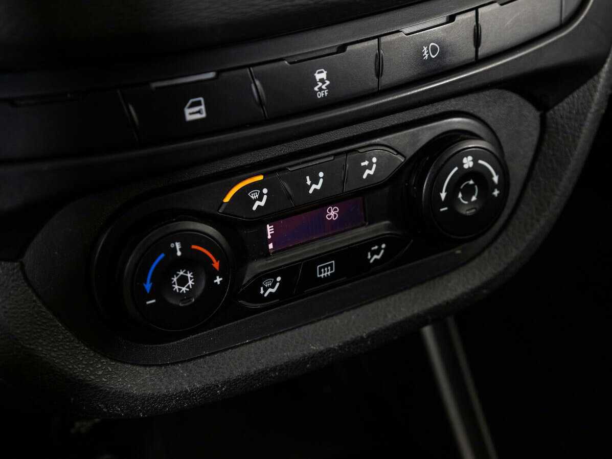 Купить Lada (ВАЗ) Vesta, 2017, 134 308 км, фото №15