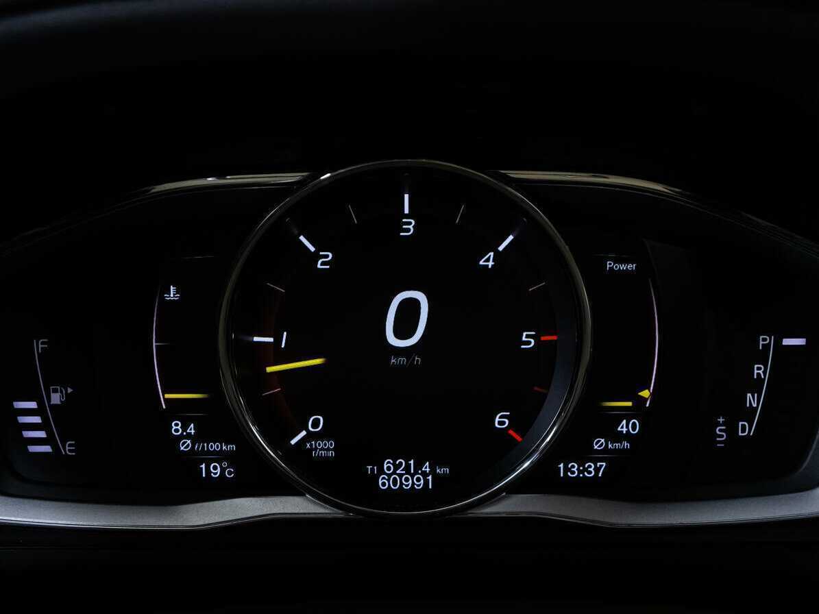 Купить Volvo XC60, 2016, 60 990 км, фото №16