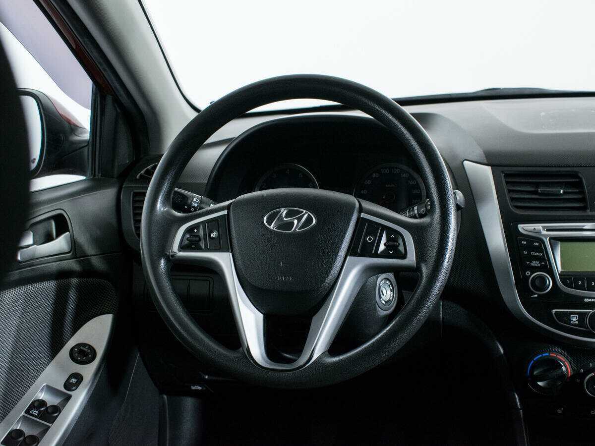 Купить Hyundai Solaris, 2012, 157 014 км, фото №14