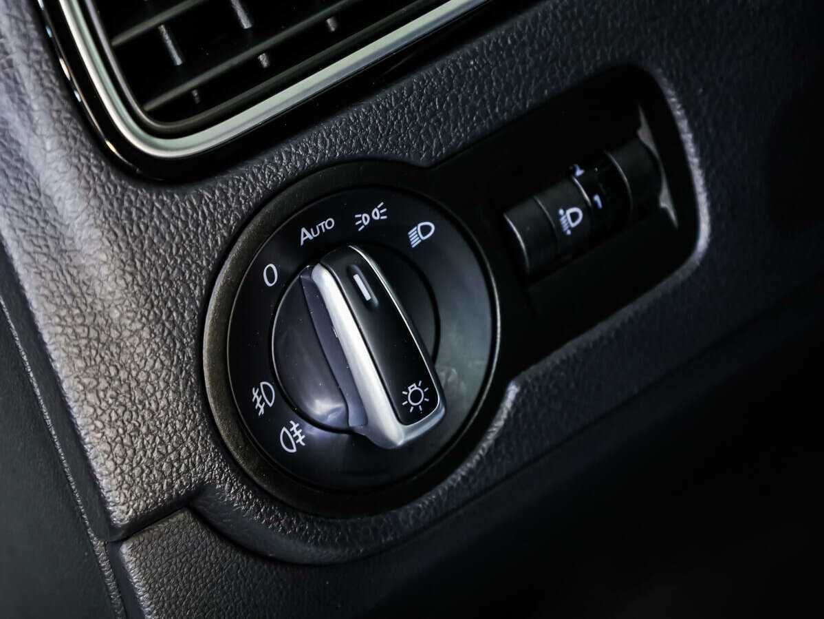 Купить Volkswagen Polo, 2019, 79 219 км, фото №17