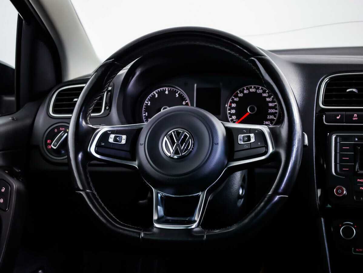 Купить Volkswagen Polo, 2017, 113 989 км, фото №10