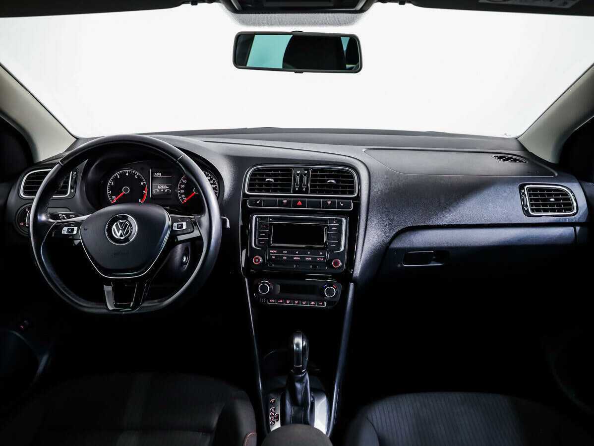 Купить Volkswagen Polo, 2017, 60 903 км, фото №9