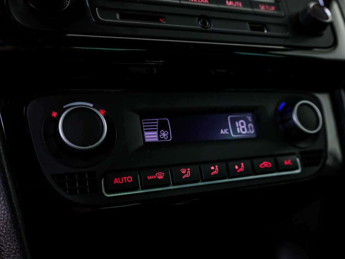 Купить Volkswagen Polo, 2017, 60 903 км, фото №14