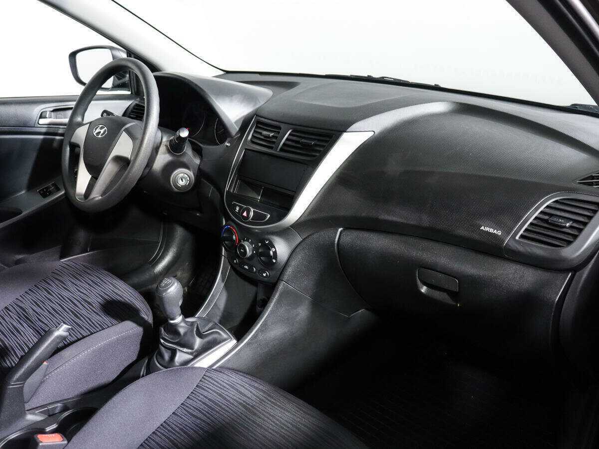 Купить Hyundai Solaris, 2016, 5 850 км, фото №8