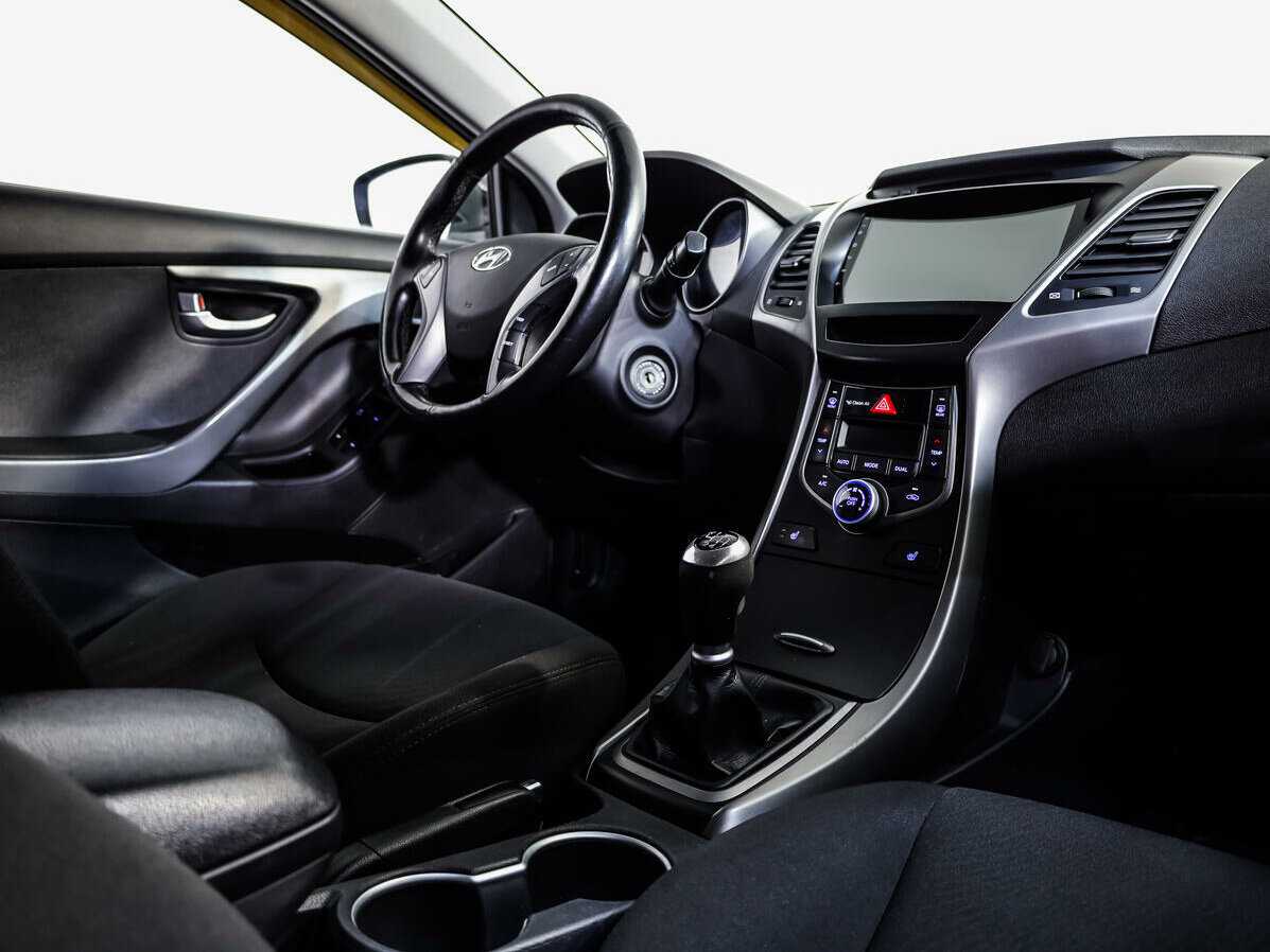 Купить Hyundai Elantra, 2015, 137 566 км, фото №8