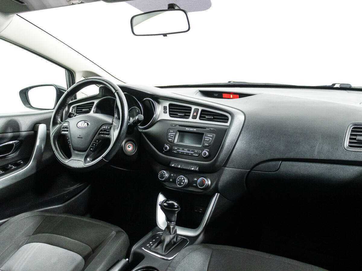 Купить Kia Ceed, 2015, 132 105 км, фото №9