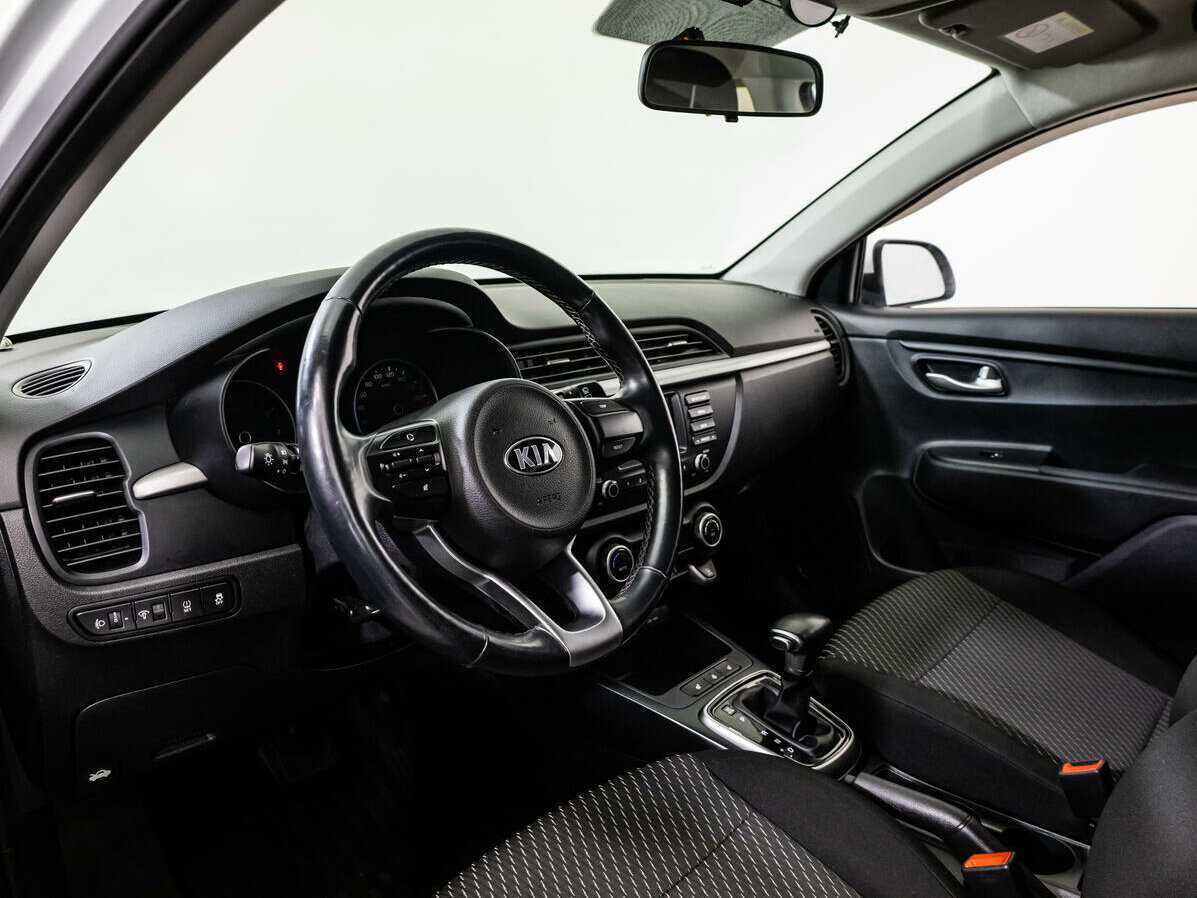 Купить Kia Rio X-Line, 2017, 56 574 км, фото №11