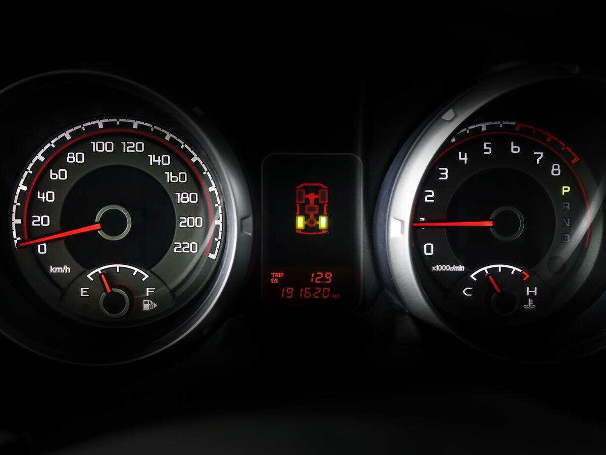 Купить Mitsubishi Pajero, 2012, 191 617 км, фото №9