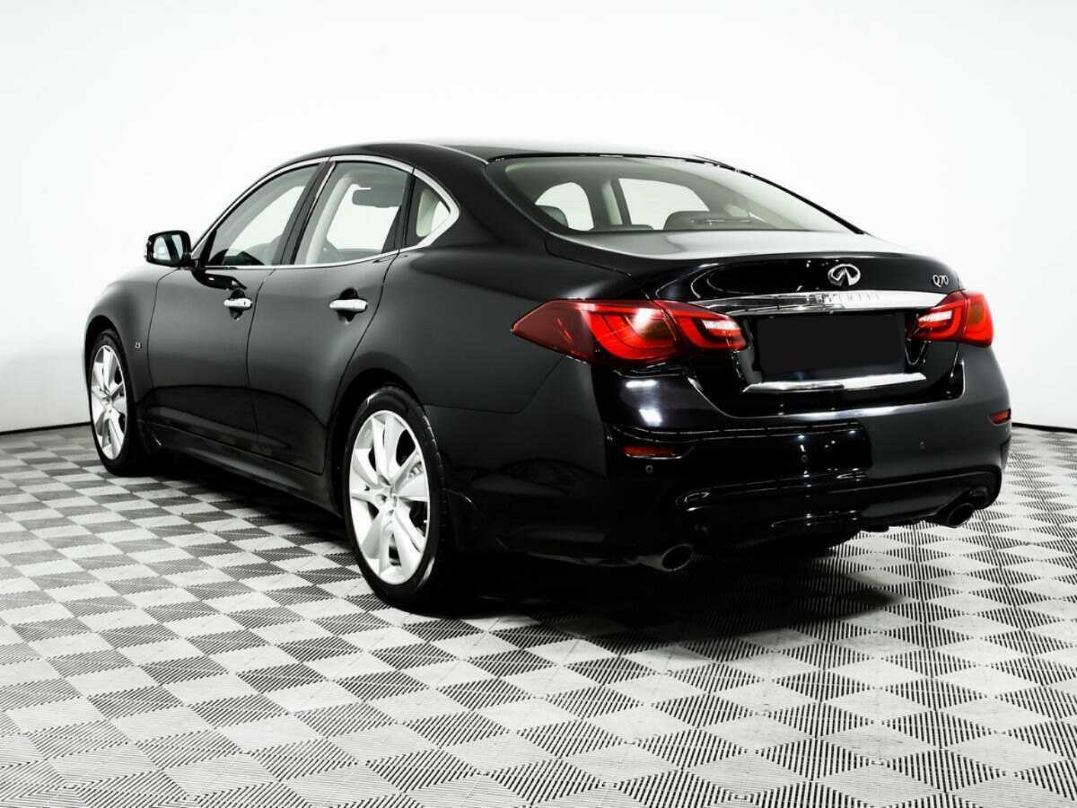 Купить Infiniti Q70, 2016, 300 524 км, фото №7