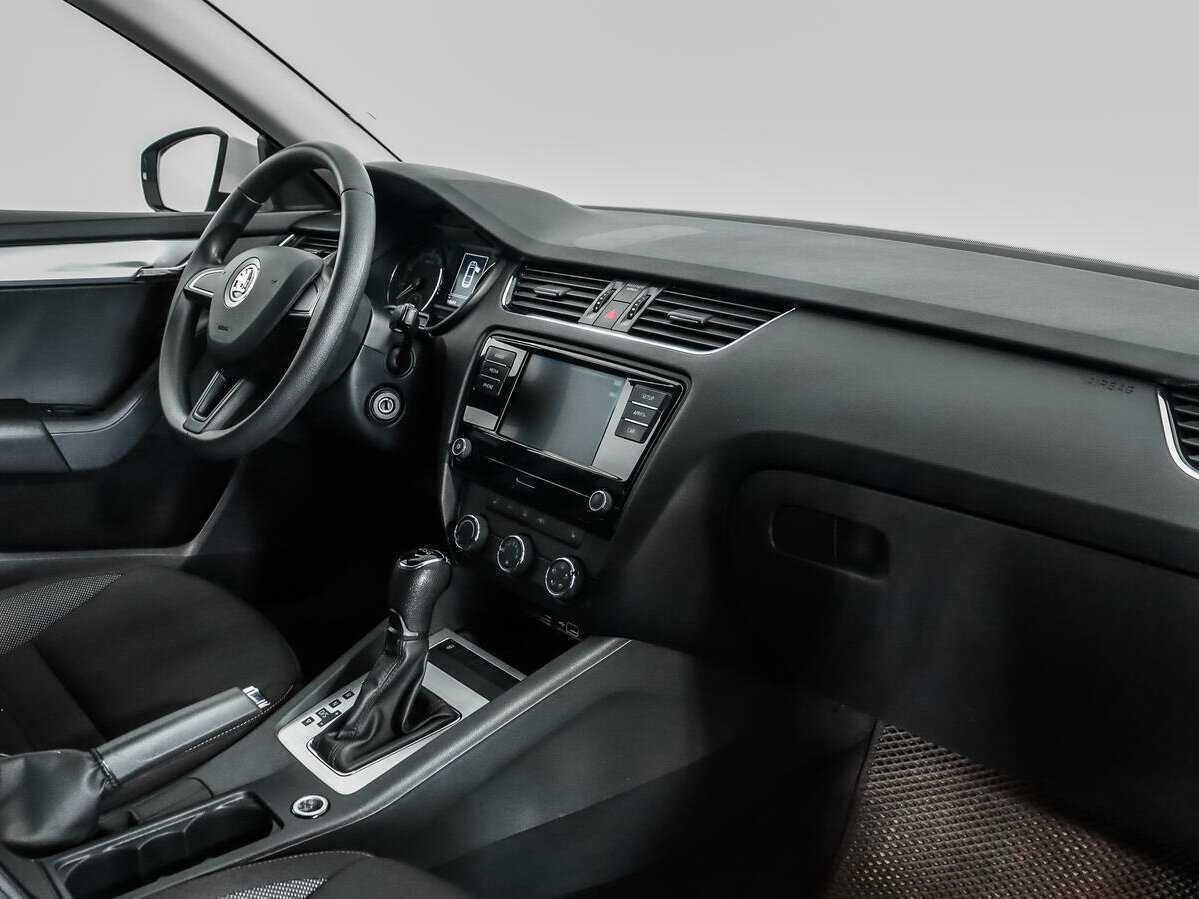 Купить Skoda Octavia, 2018, 143 347 км, фото №11