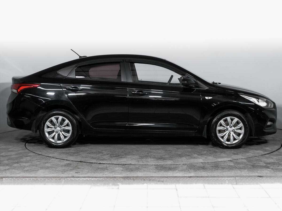 Купить Hyundai Solaris, 2018, 188 438 км, фото №4