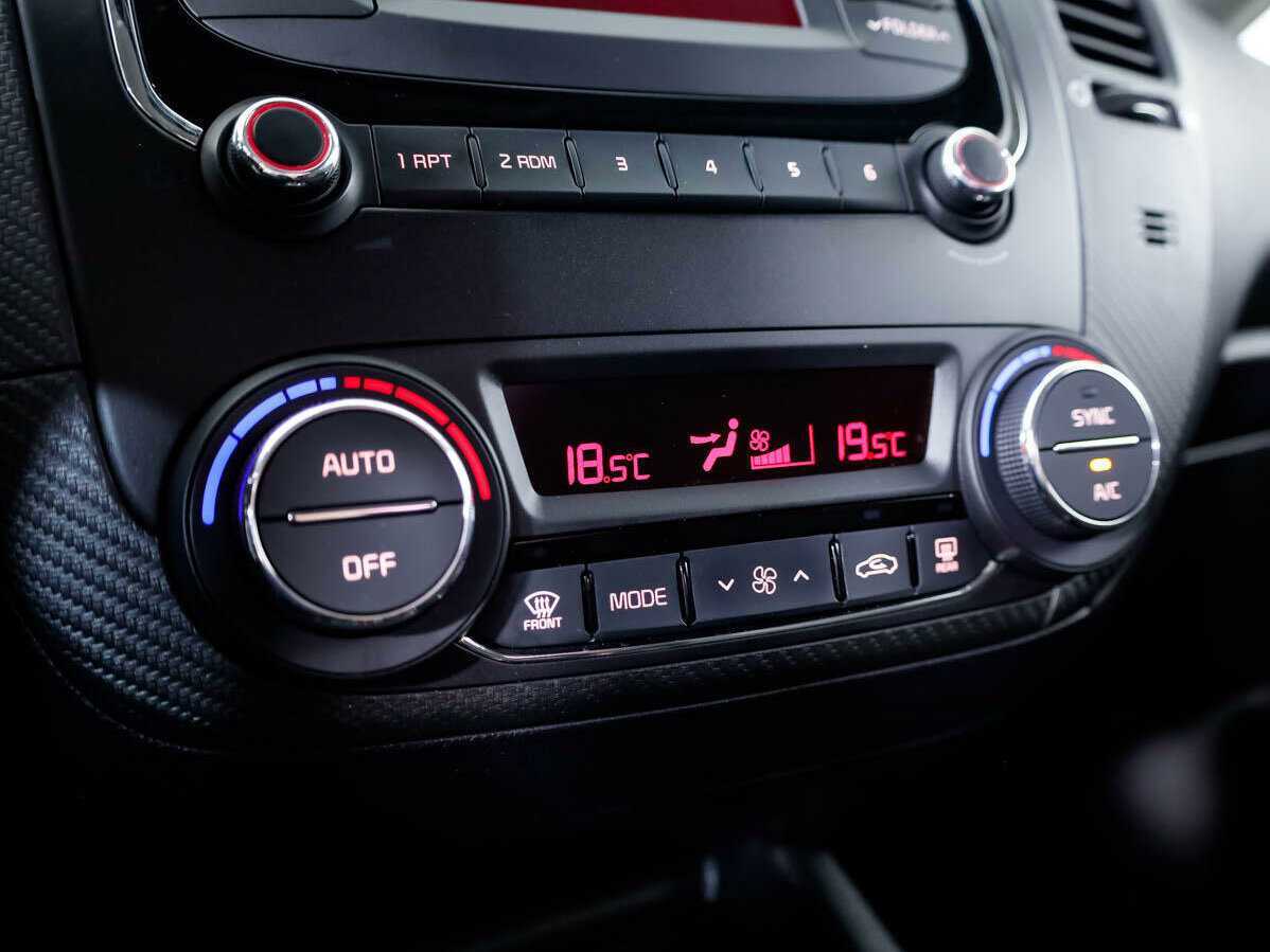 Купить Kia Cerato, 2018, 141 478 км, фото №15