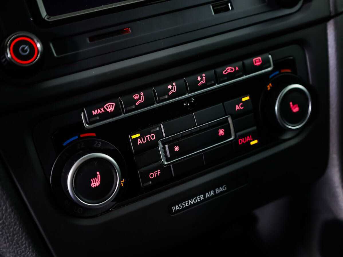 Купить Volkswagen Golf, 2012, 92 591 км, фото №14