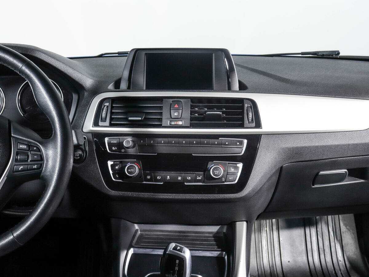 Купить BMW 1 серии 118i, 2018, 68 200 км, фото №11