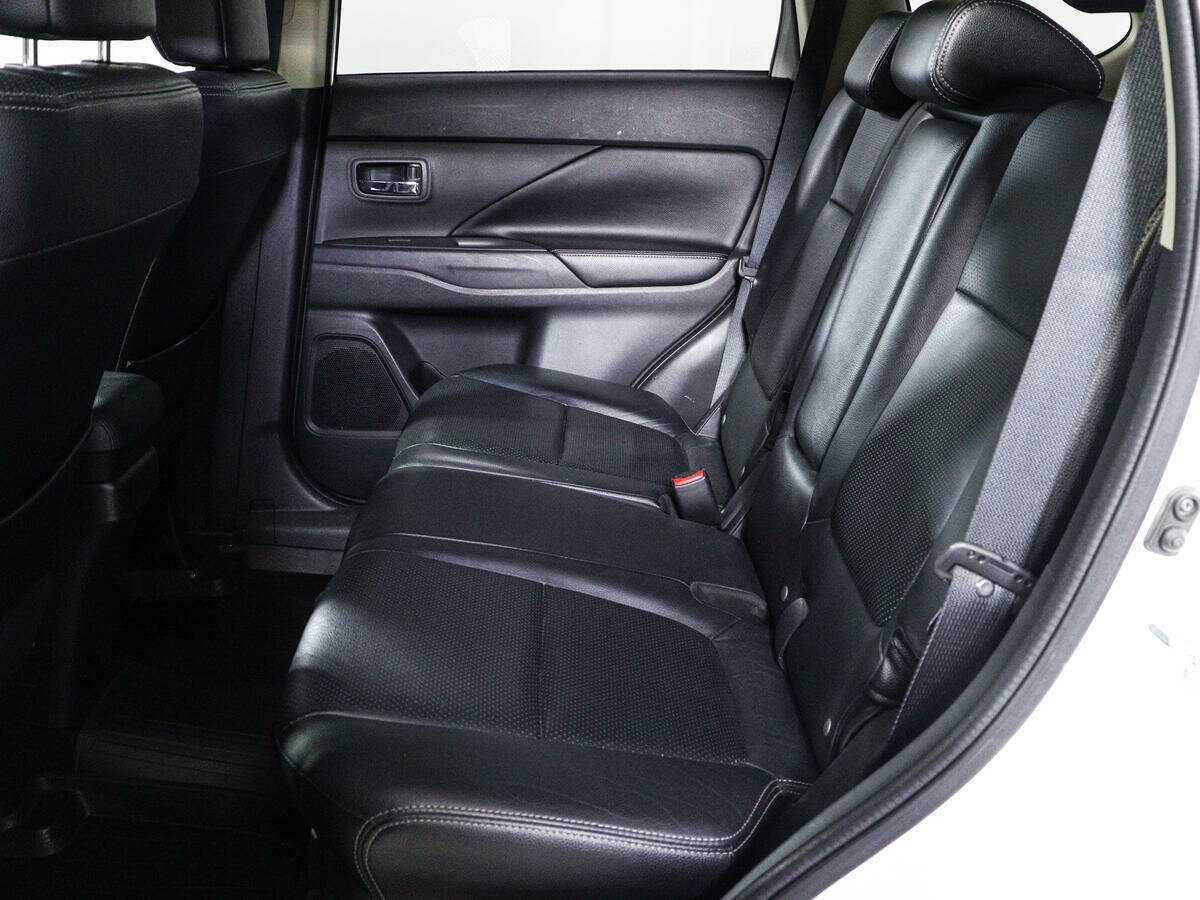 Купить Mitsubishi Outlander, 2012, 160 214 км, фото №9