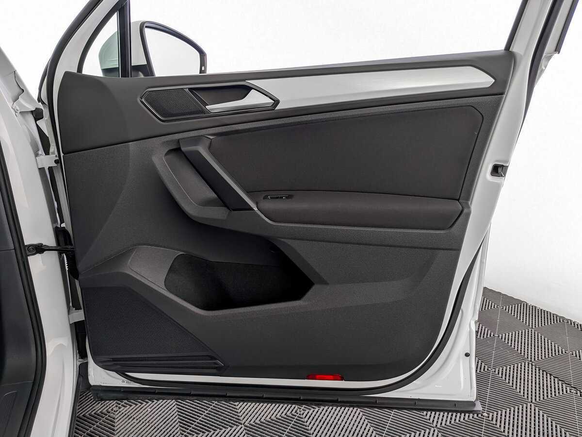 Купить Volkswagen Tiguan, 2017, 149 199 км, фото №20