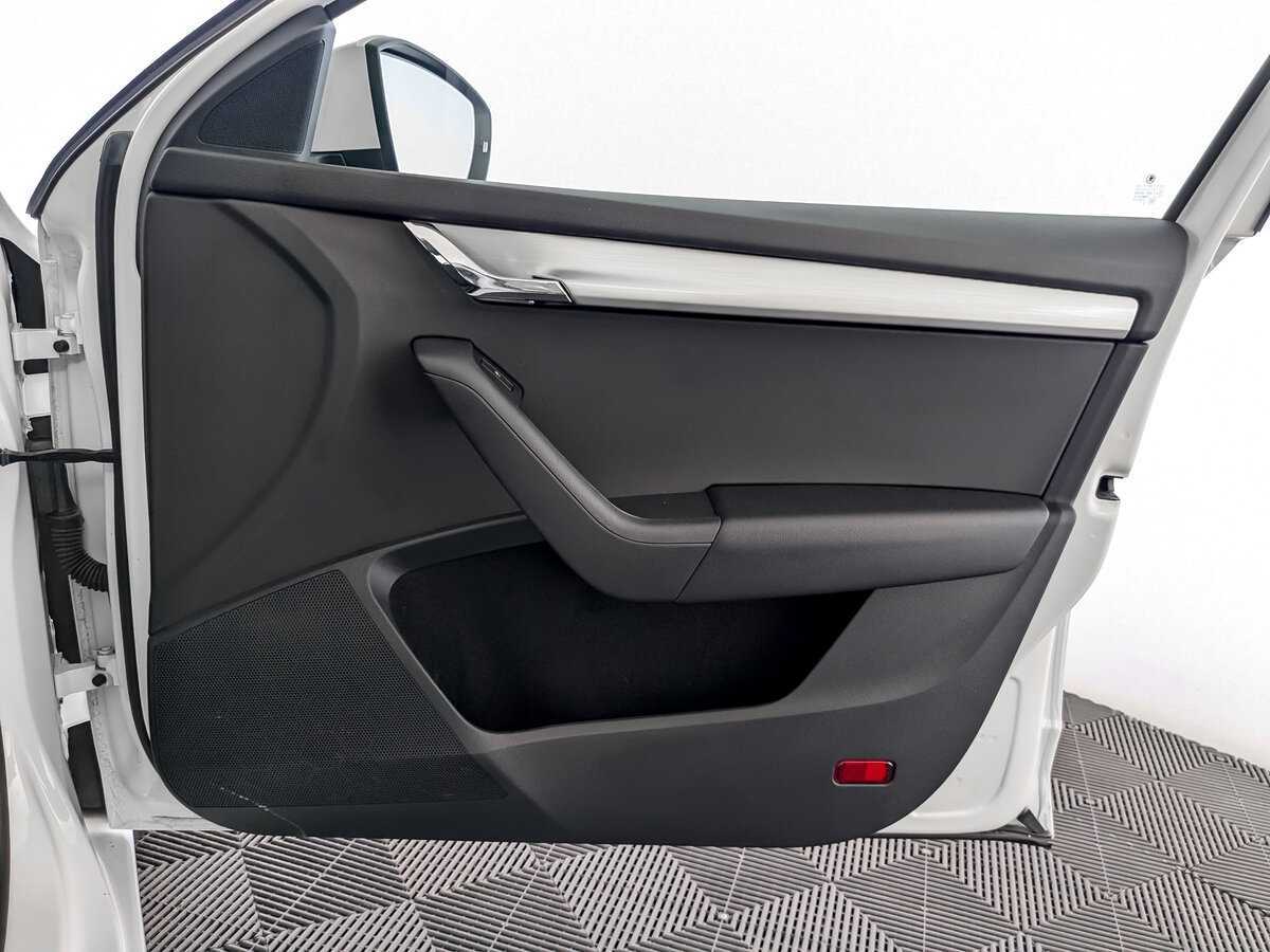 Купить Skoda Octavia, 2019, 50 560 км, фото №20