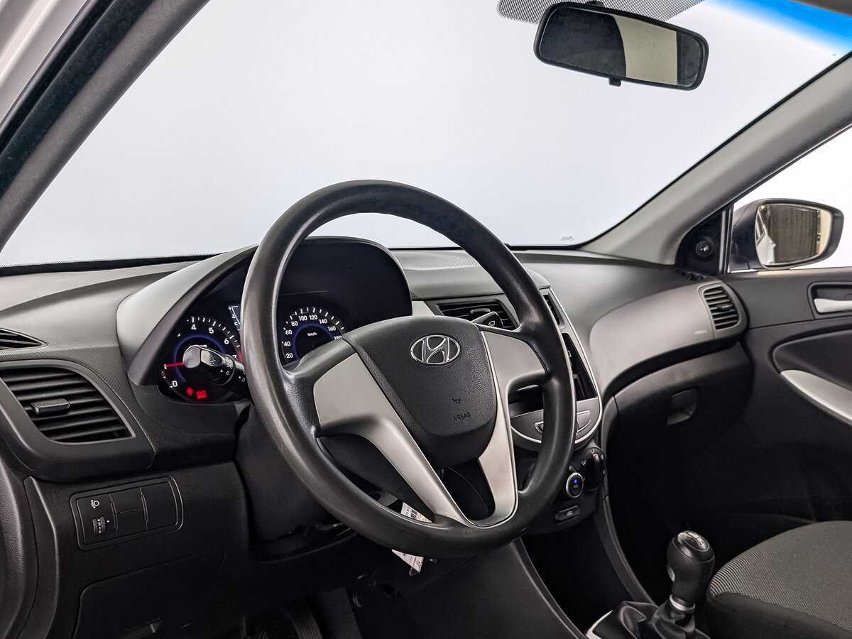 Купить Hyundai Solaris, 2014, 136 288 км, фото №11