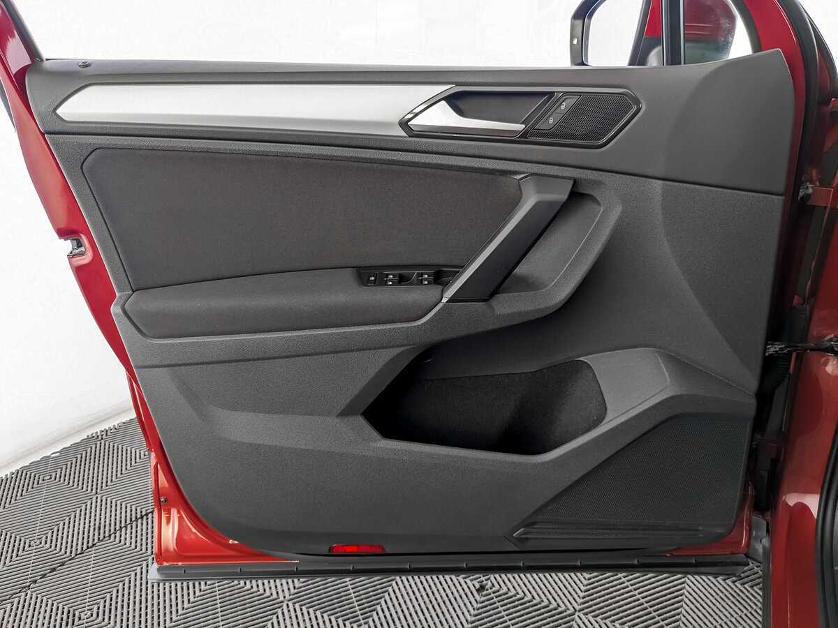 Купить Volkswagen Tiguan, 2017, 76 816 км, фото №15