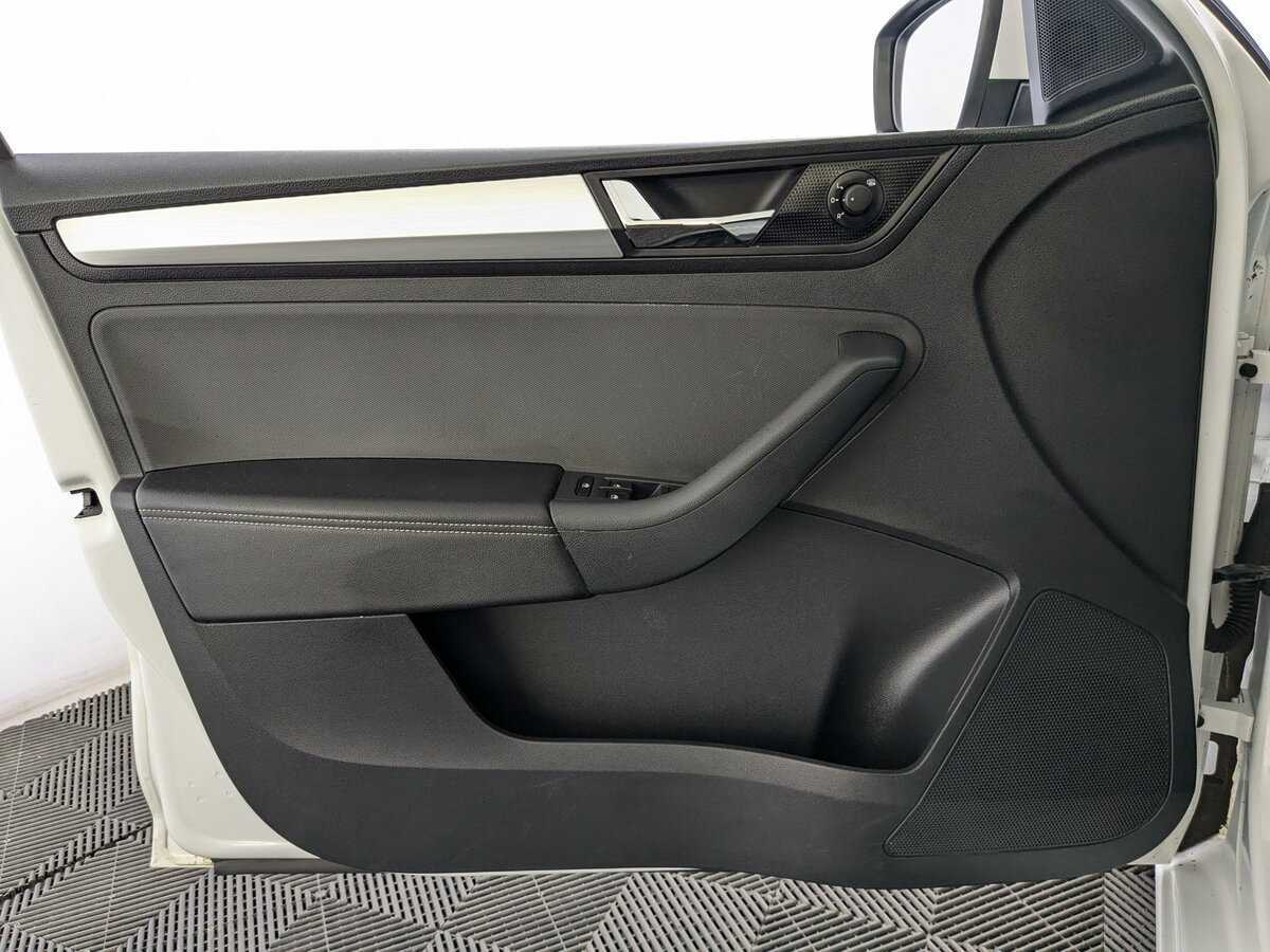 Купить Skoda Rapid, 2019, 75 260 км, фото №12
