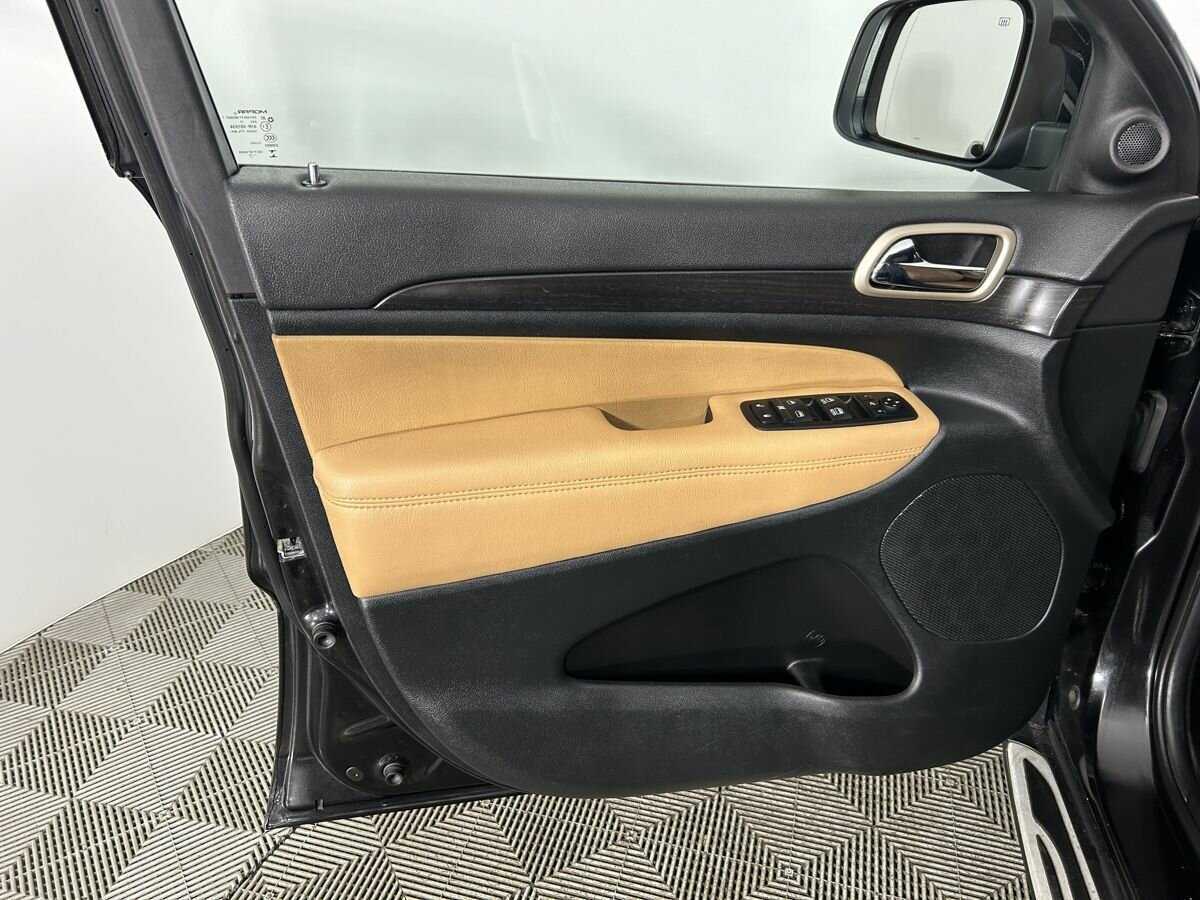 Купить Jeep Grand Cherokee, 2013, 117 618 км, фото №8