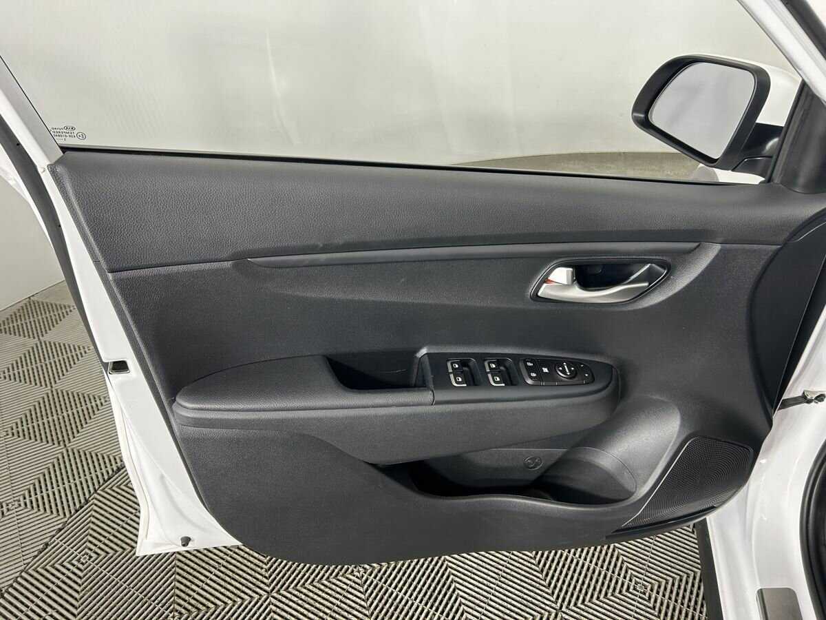 Купить Kia Rio X, 2021, 17 801 км, фото №8