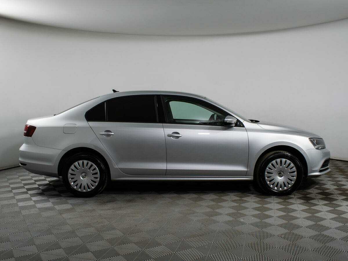 Купить Volkswagen Jetta, 2018, 71 000 км, фото №4