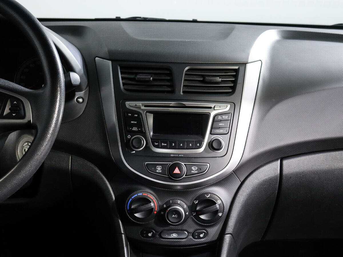 Купить Hyundai Solaris, 2016, 89 274 км, фото №13