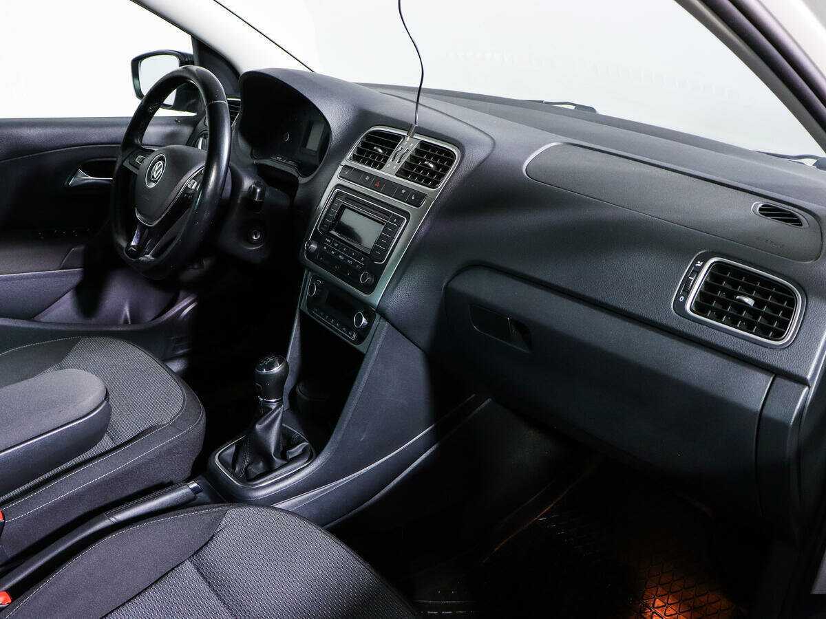 Купить Volkswagen Polo, 2017, 105 940 км, фото №7