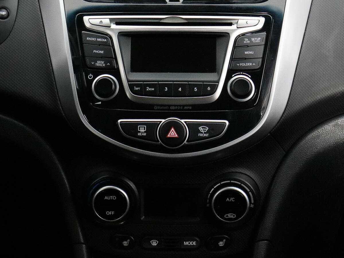 Купить Hyundai Solaris, 2015, 63 926 км, фото №14