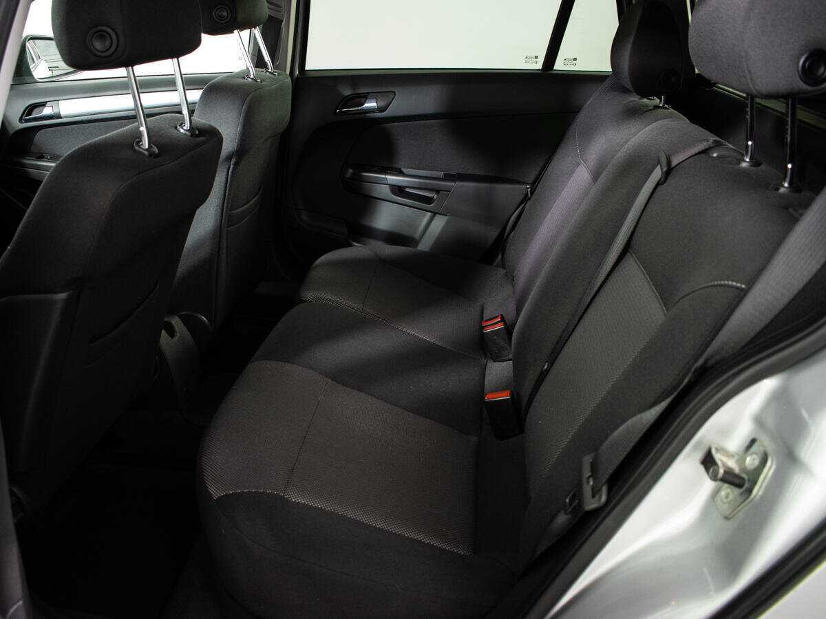 Купить Opel Astra, 2014, 196 000 км, фото №10