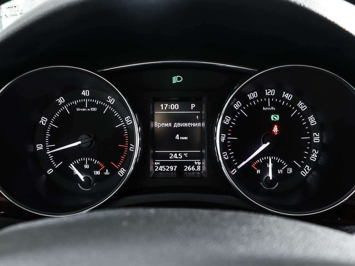 Купить Skoda Superb, 2012, 245 296 км, фото №17