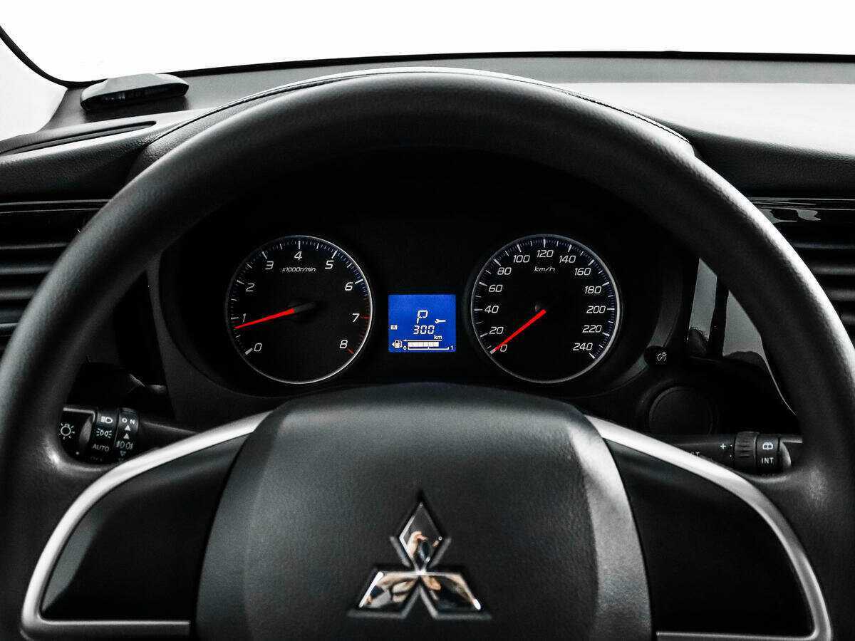 Купить Mitsubishi Outlander, 2018, 61 896 км, фото №15