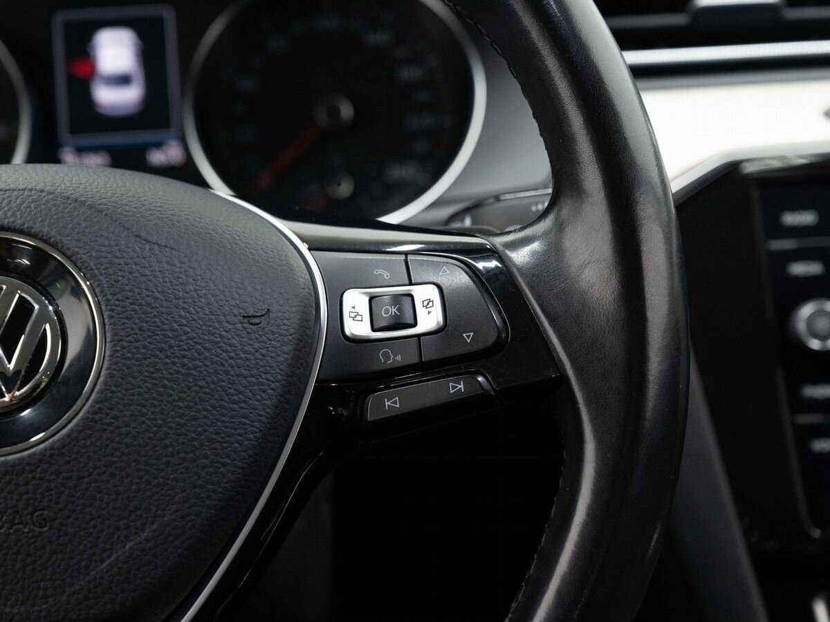 Купить Volkswagen Passat DSG6, 2017, 161 362 км, фото №17