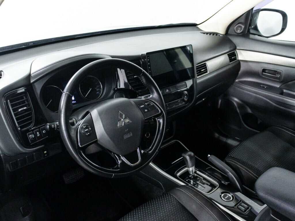 Купить Mitsubishi Outlander, 2017, 88 419 км, фото №11