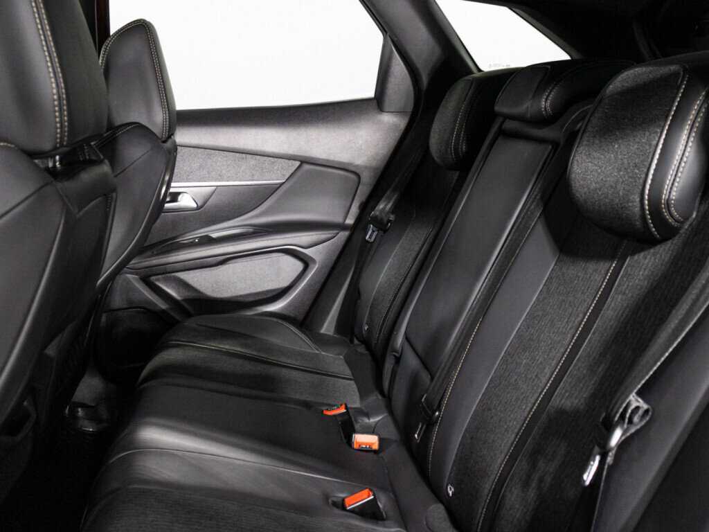 Купить Peugeot 3008, 2017, 86 853 км, фото №10