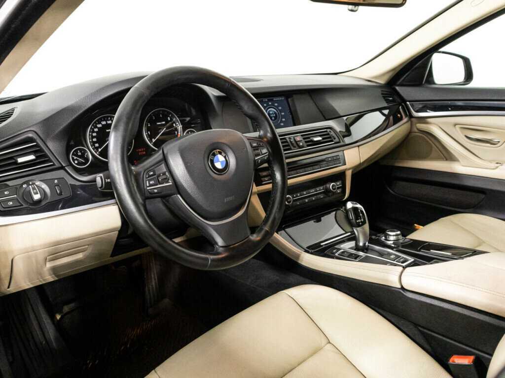 Купить BMW 5 серии 528i, 2012, 235 328 км, фото №11