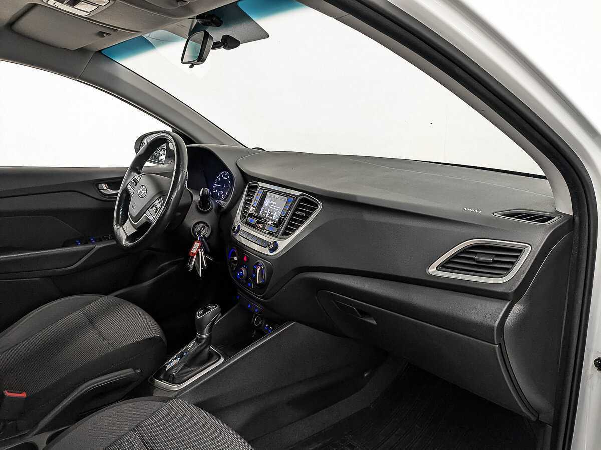 Купить Hyundai Solaris, 2017, 88 966 км, фото №13