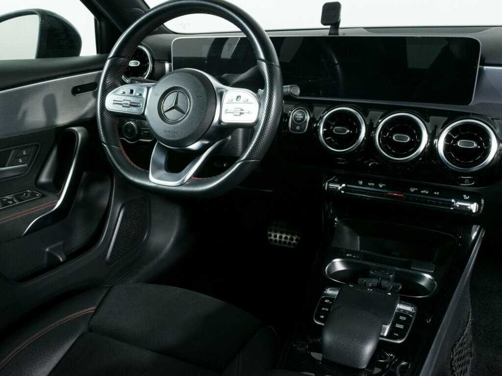 Купить Mercedes-Benz A-Класс 200, 2018, 60 000 км, фото №10