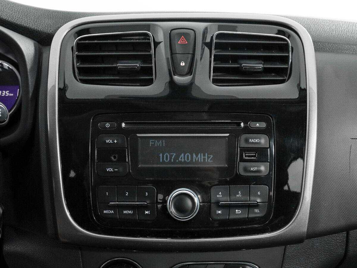 Купить Renault Sandero Stepway, 2017, 128 636 км, фото №11