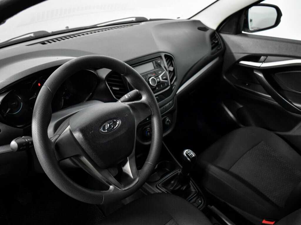 Купить Lada (ВАЗ) Vesta, 2017, 186 650 км, фото №9