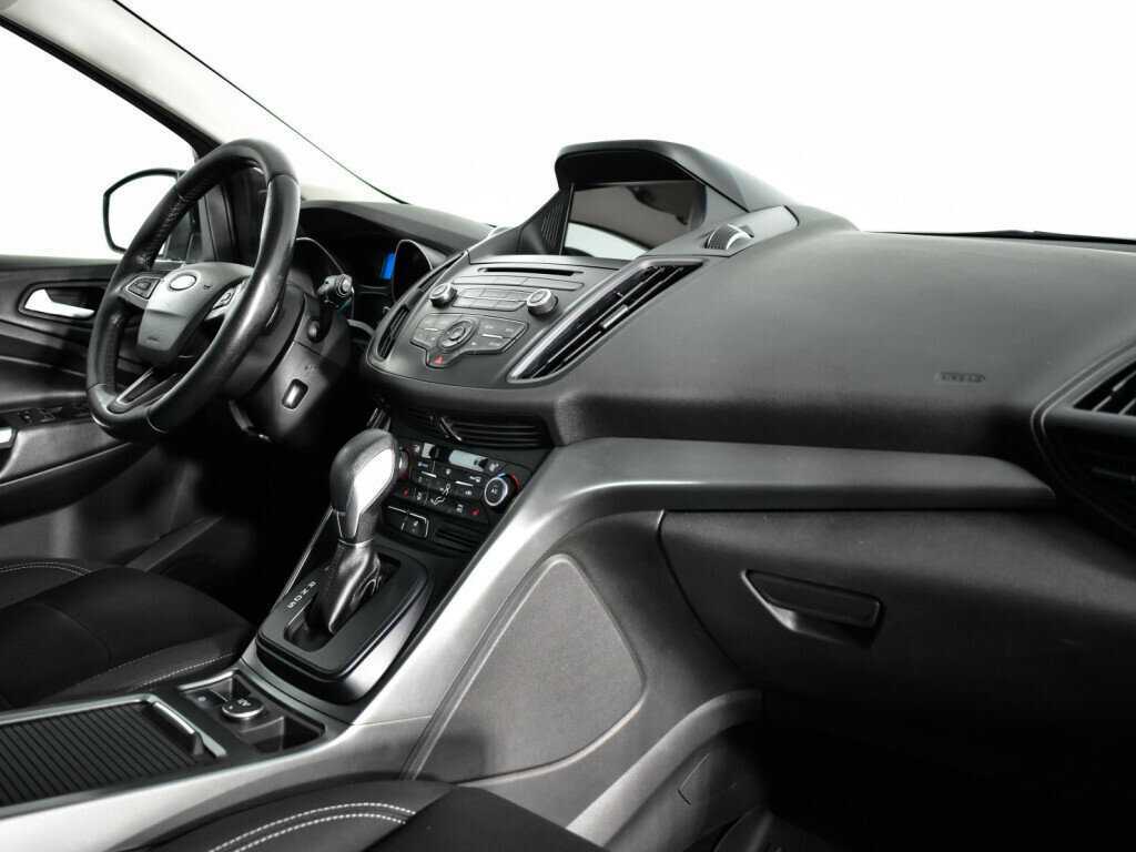 Купить Ford Kuga, 2017, 123 701 км, фото №9