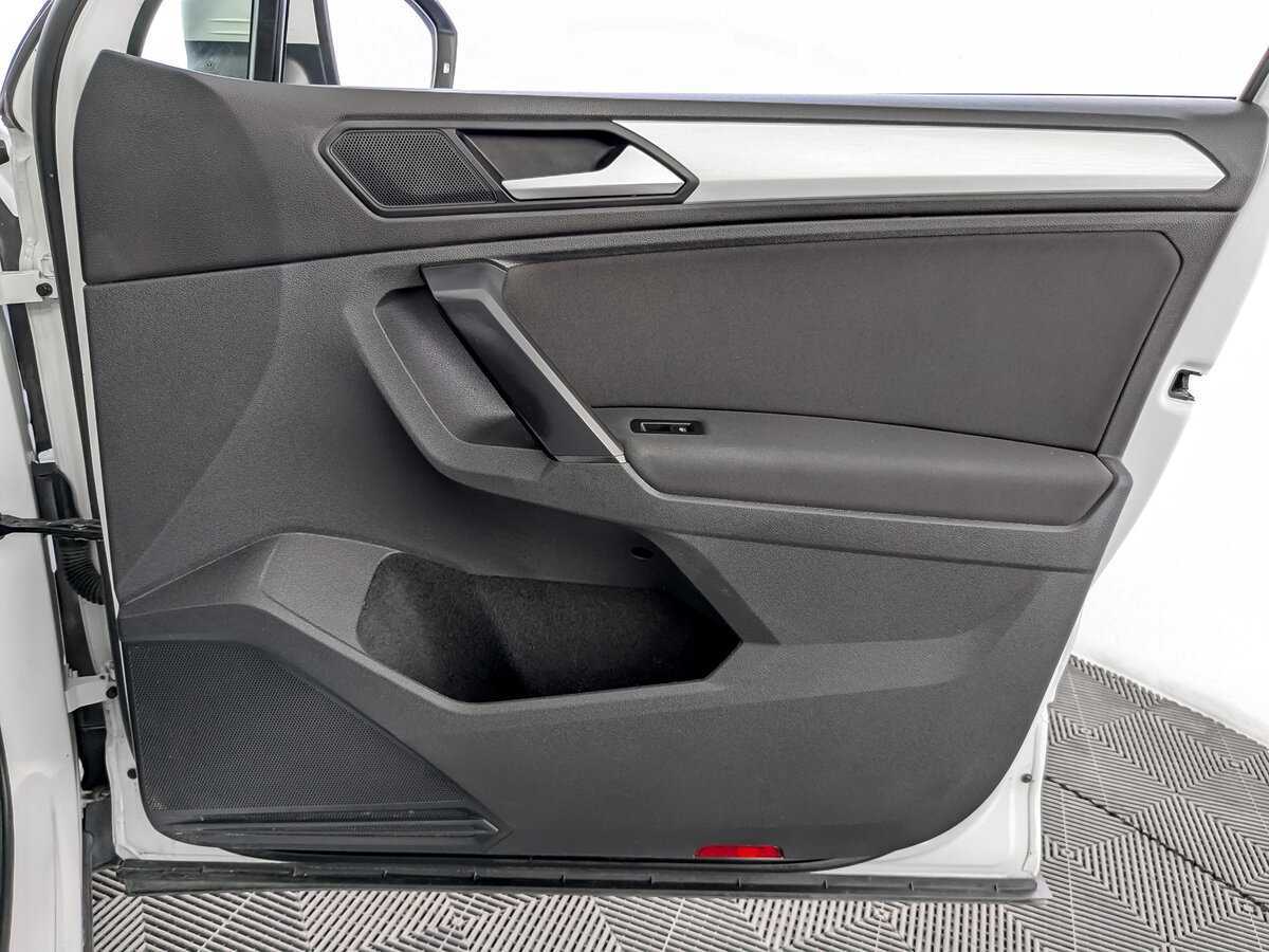 Купить Volkswagen Tiguan, 2021, 159 893 км, фото №24