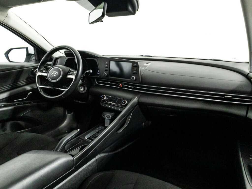 Купить Hyundai Elantra, 2021, 86 488 км, фото №9