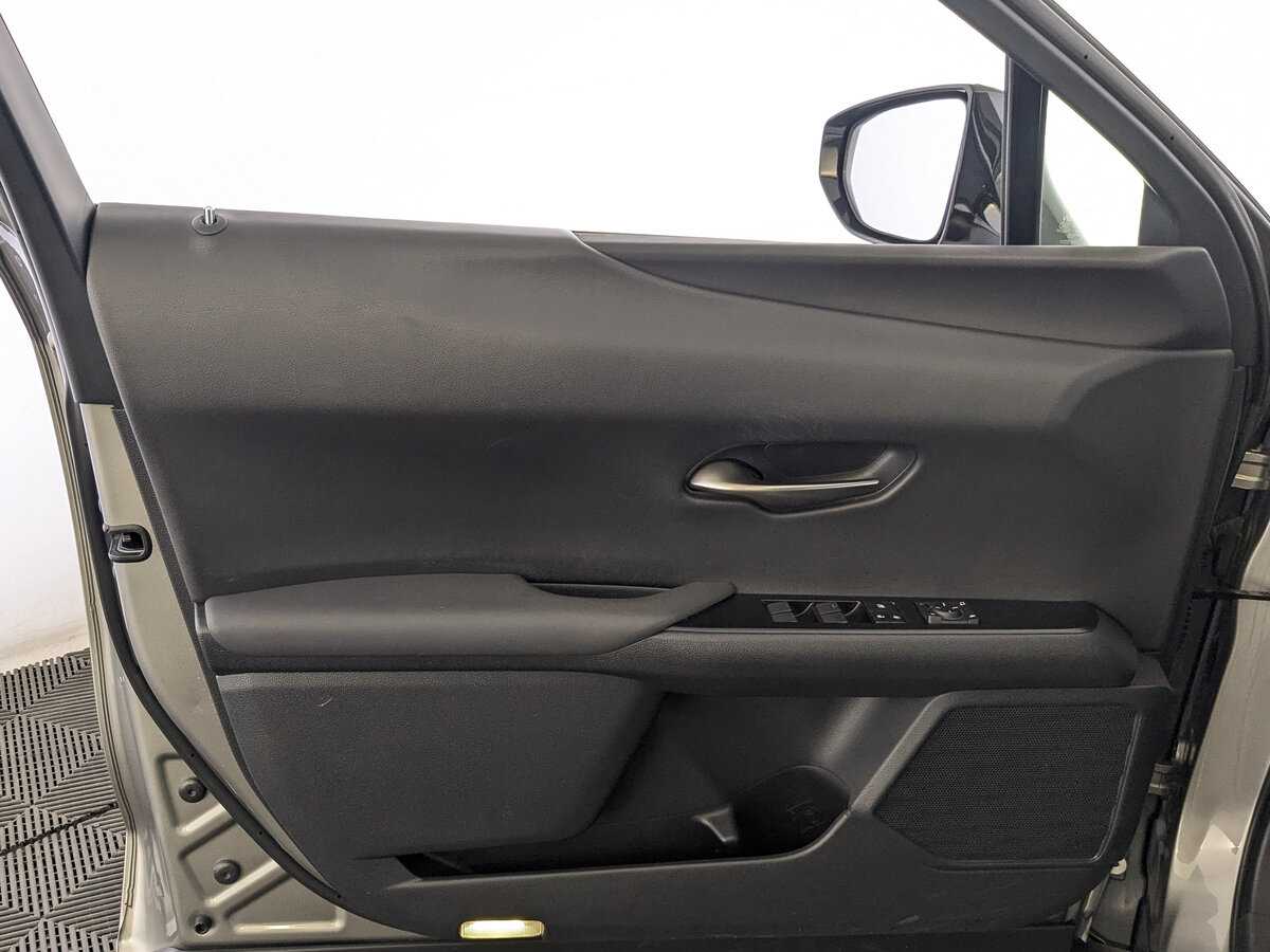 Купить Lexus UX 200, 2020, 49 869 км, фото №19