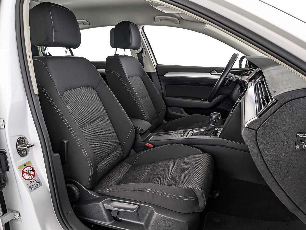 Купить Volkswagen Passat, 2019, 88 389 км, фото №24